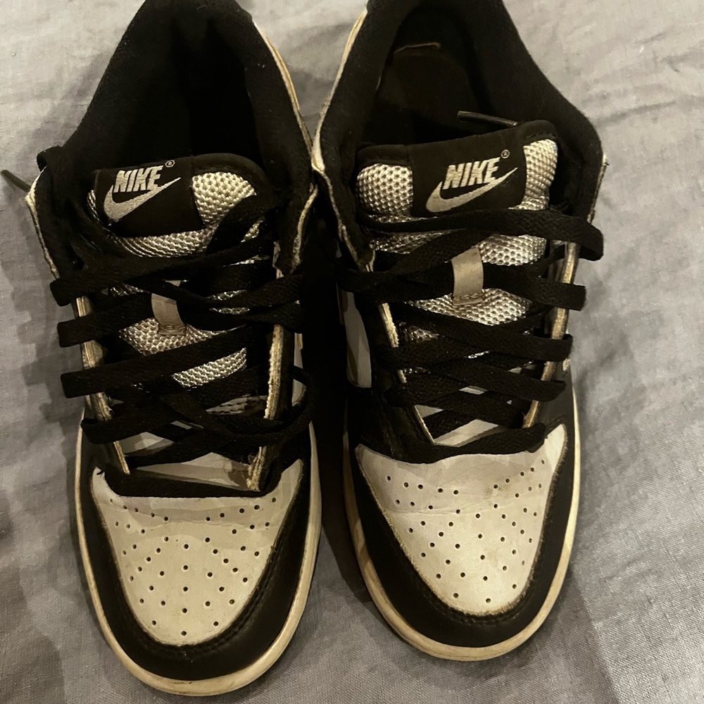 Nike Kids Black and White Low-Top Sneakers